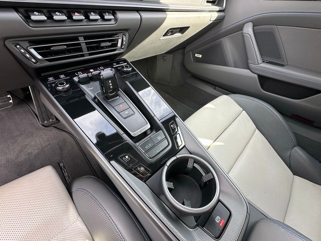 Thumbnail: 2022 Porsche 911 - 28