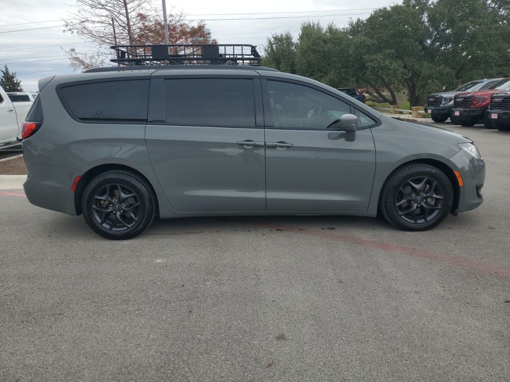 Used Car 2020 Chrysler Pacifica  Touring L Plus For Sale Under $25,000 In Austin, Texas