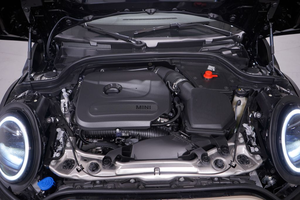 Thumbnail: 2025 MINI Cooper Hardtop - 14