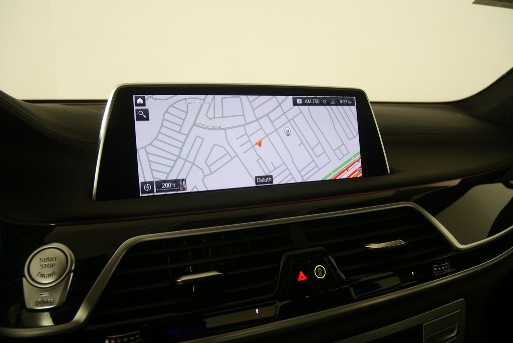 Thumbnail: 2022 BMW 7 Series - 25