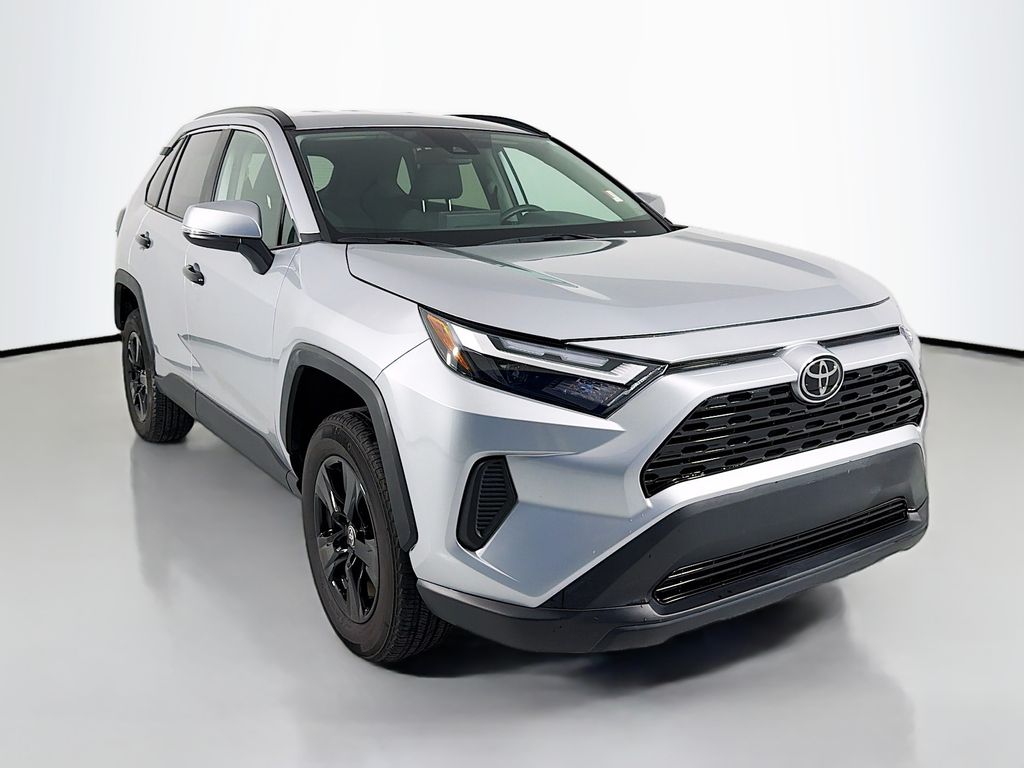 Silver Sky Metallic 2024 Toyota RAV4 XLE FWD SUV / Crossover Front-Wheel Drive 8-Speed Automatic