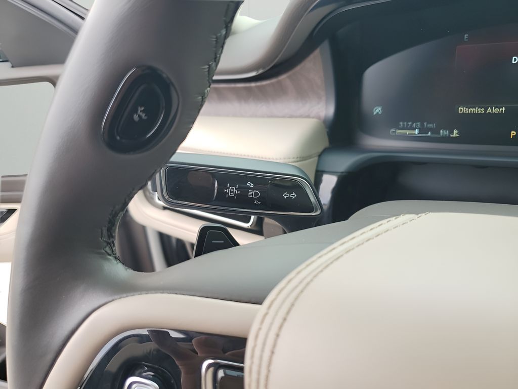 Used Car 2023 Lincoln Aviator  Reserve For Sale Under $50,000 In Austin, Texas