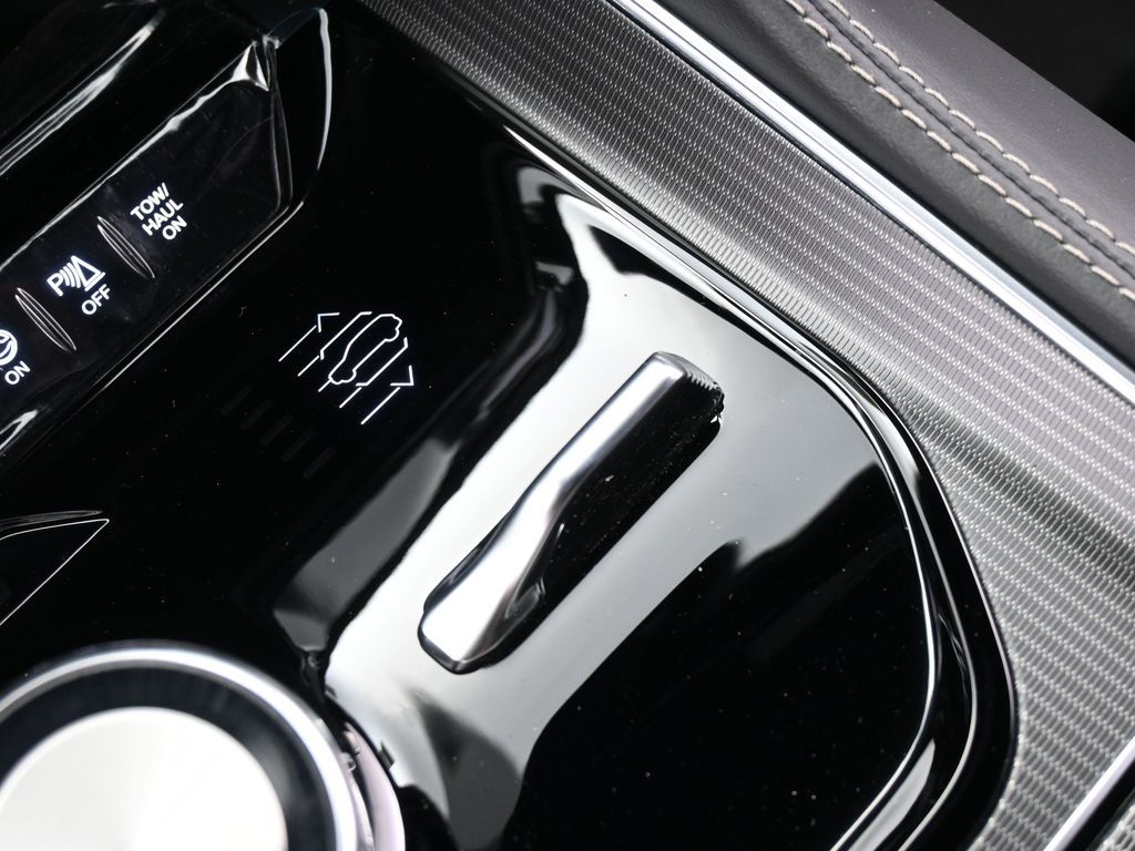 New 2026 Silver Zynith Jeep Summit Obsidian image 28