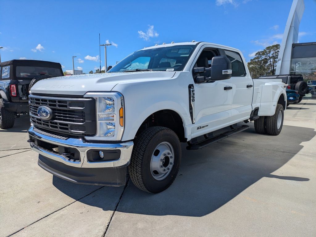 2026 Ford F-350 Super Duty XL