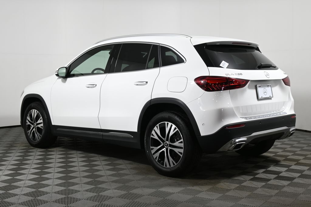 2025 Mercedes-Benz GLA 250 4MATIC 5