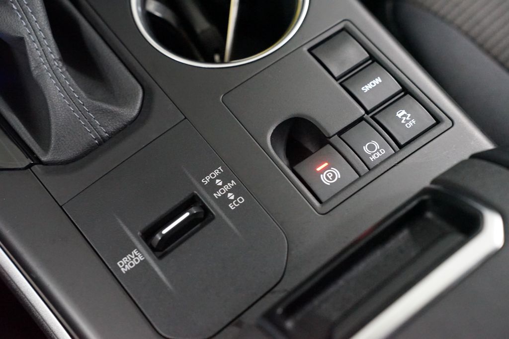 Thumbnail: 2024 Toyota Highlander - 23