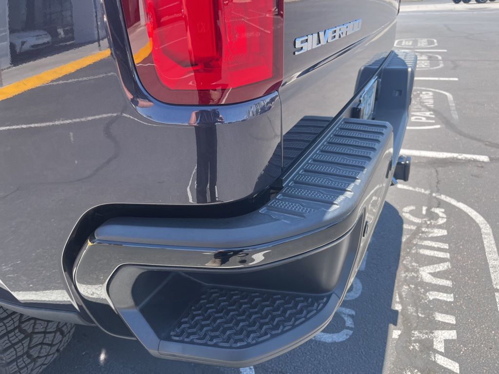 Thumbnail: 2024 Chevrolet Silverado 1500 - 13