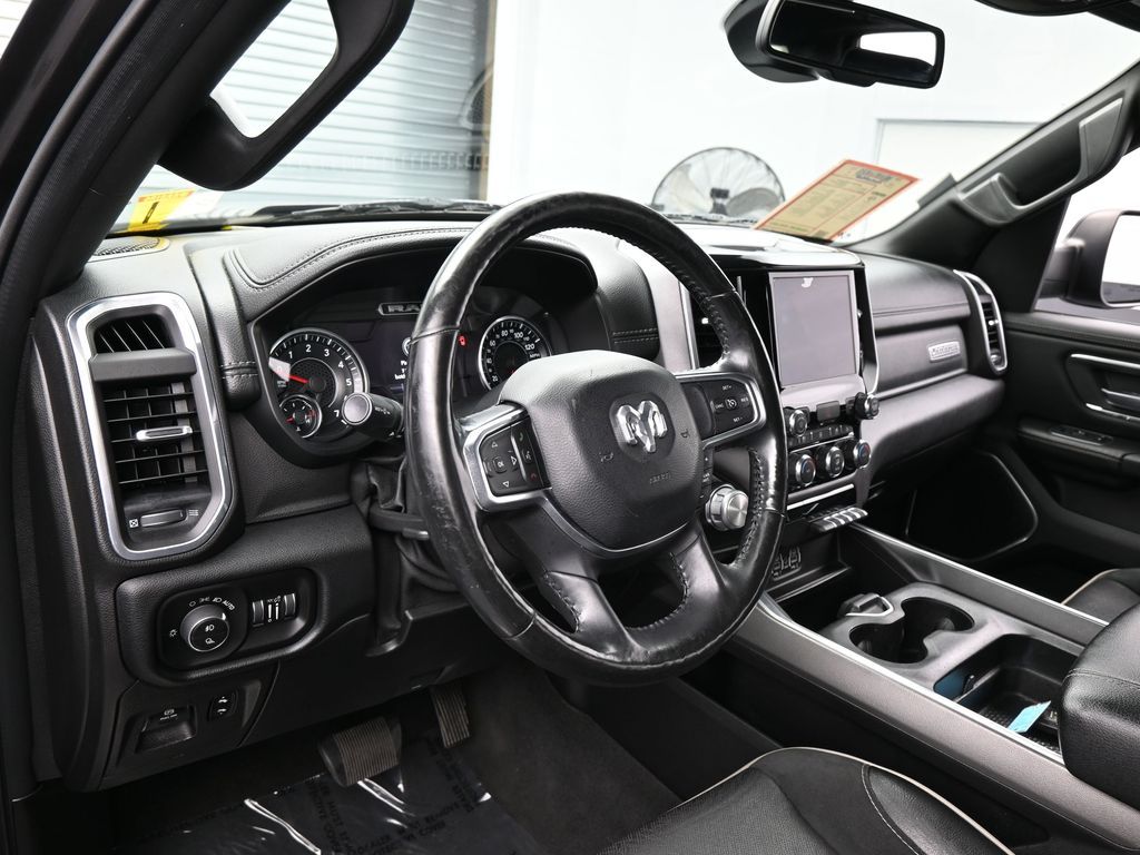 Used 2020 Granite Crystal Metallic Clearcoat Ram Laramie image 10