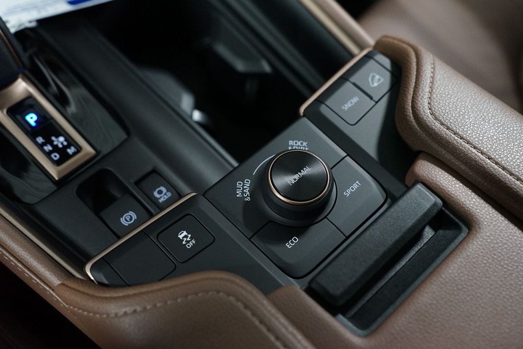 Thumbnail: 2026 Toyota Grand Highlander - 25