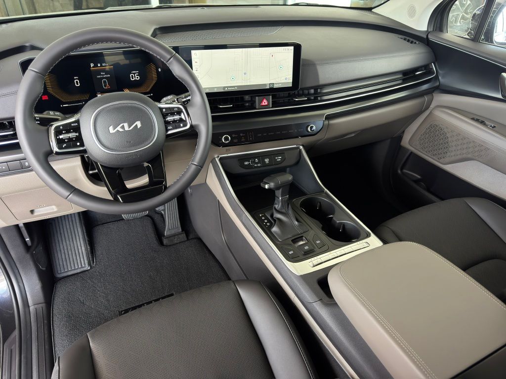 2026 Kia Carnival LXS Gray at Community Kia