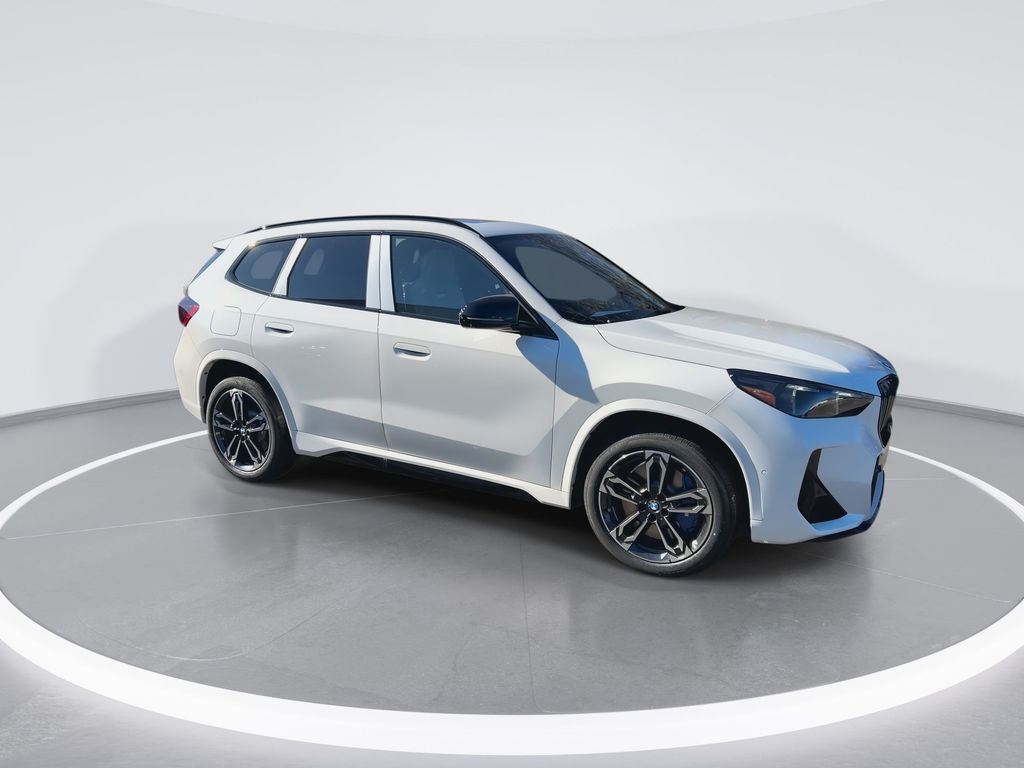 2025 BMW X1 M35i 9