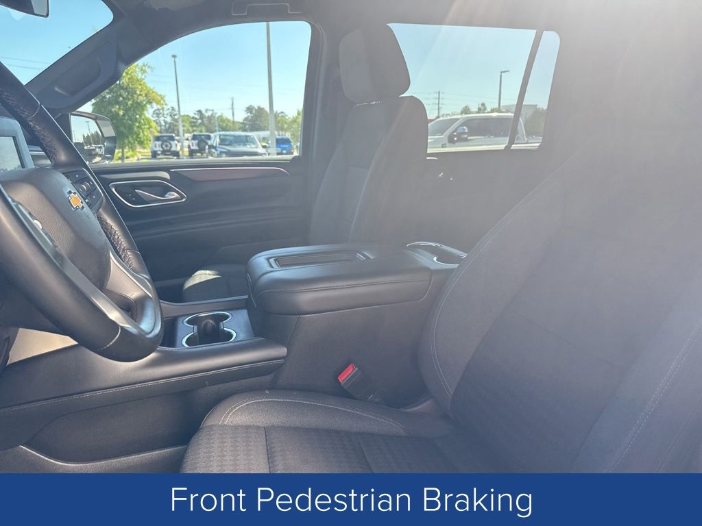 2023 Chevrolet Suburban 2WD LS