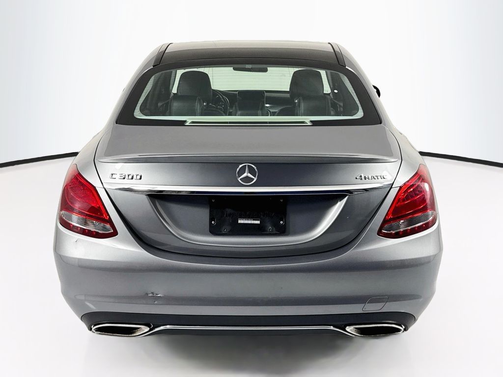 Thumbnail: 2016 Mercedes-Benz C-Class - 6