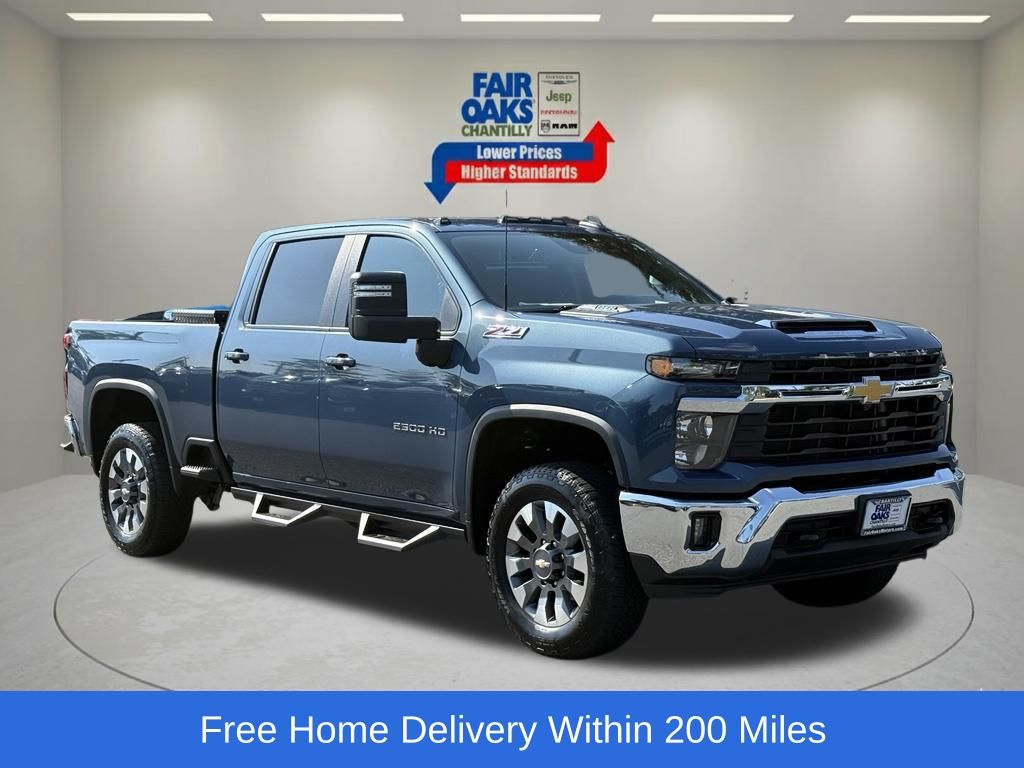 Lakeshore Blue Metallic 2024 Chevrolet Silverado 2500HD Pickup Truck Four-Wheel Drive Automatic