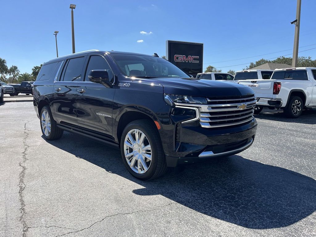 2023 Chevrolet Suburban High Country 2