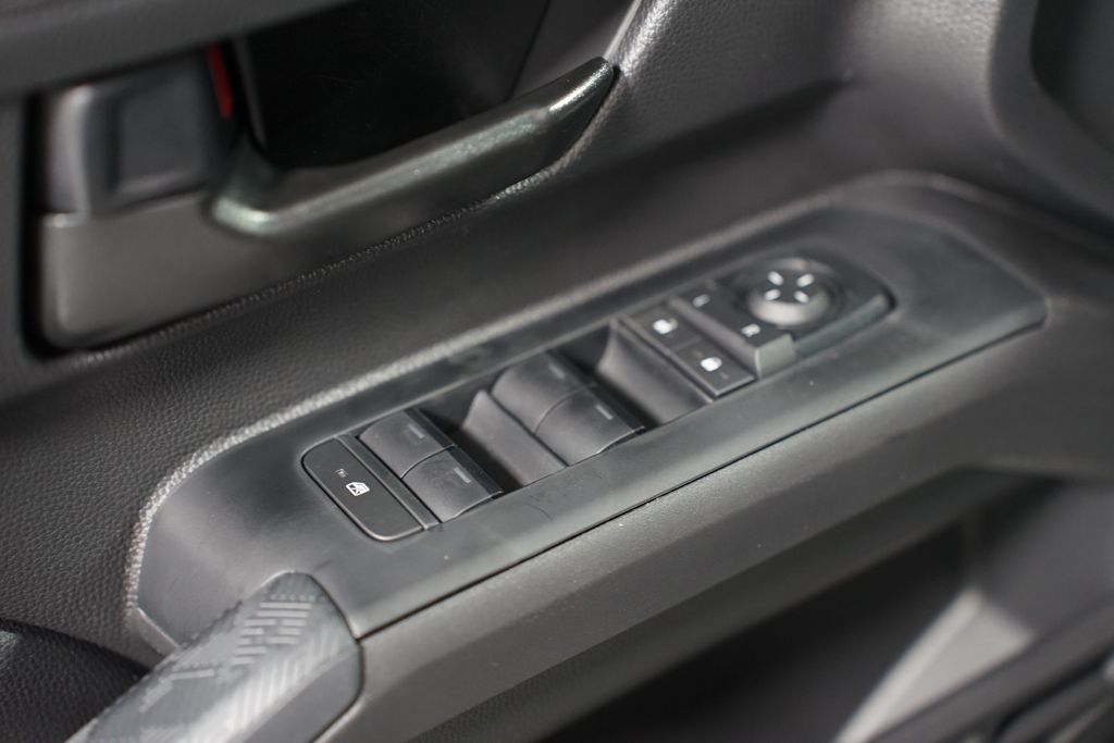 2025 Toyota Tacoma SR 30