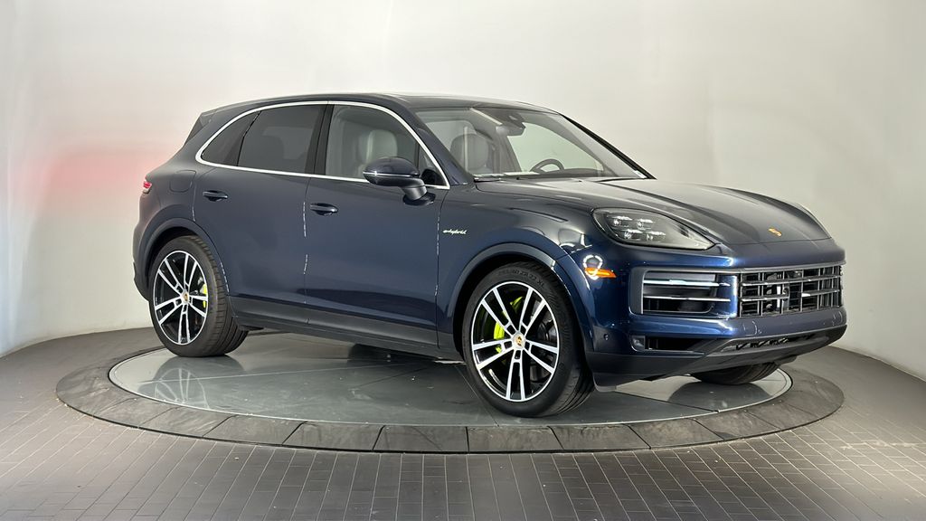 2024 Porsche Cayenne E-Hybrid 9