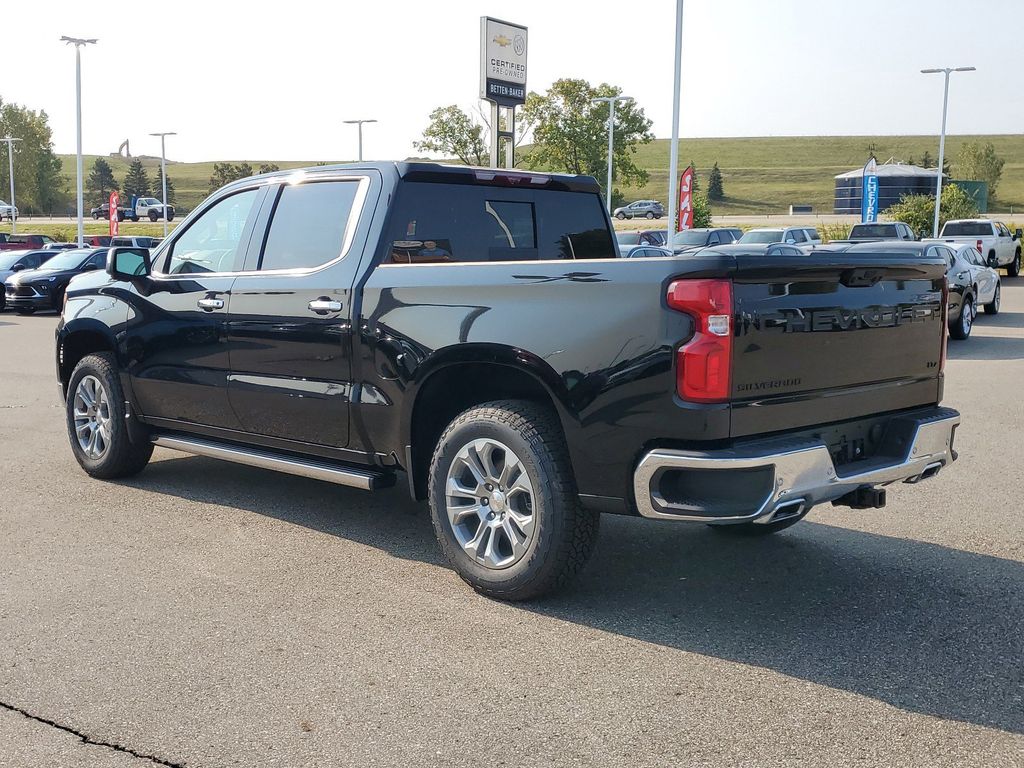 2024 Chevrolet Silverado 1500 LTZ 3