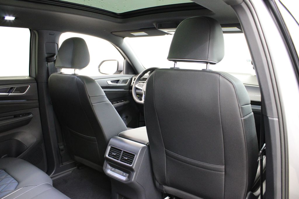new 2025 Volkswagen Atlas Cross Sport car, priced at $54,397
