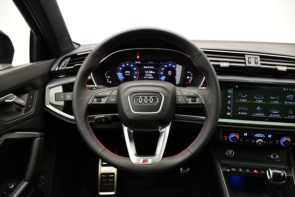2025 Audi Q3  23