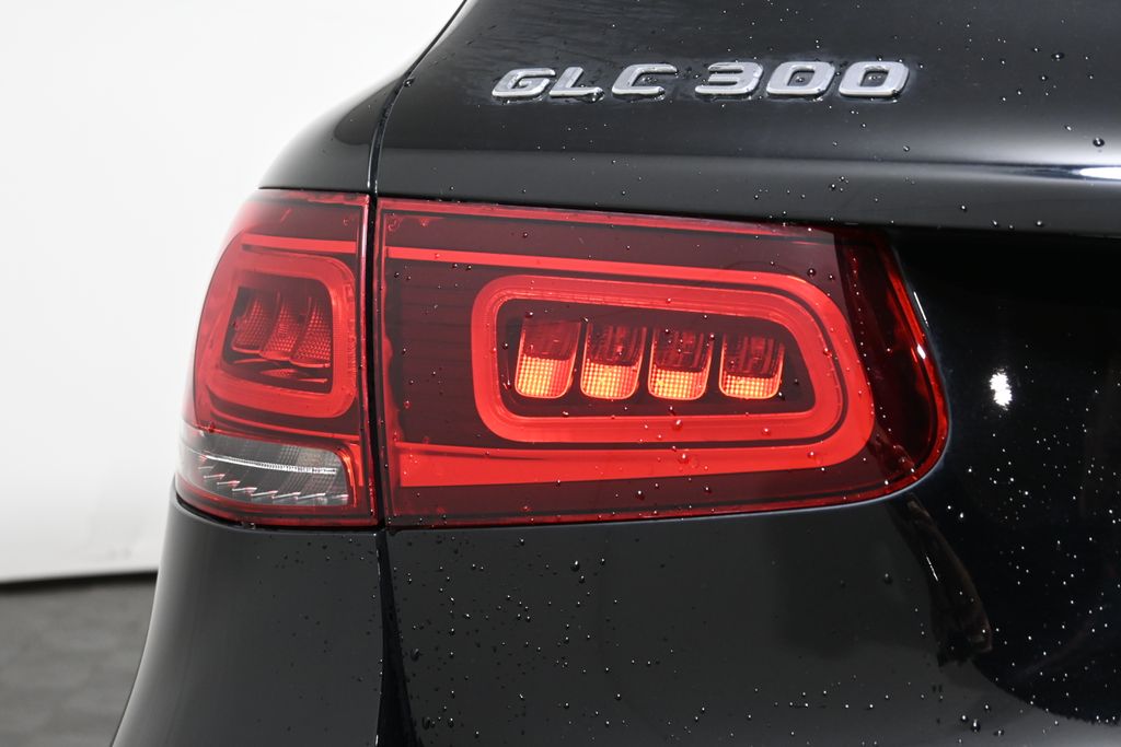 Thumbnail: 2022 Mercedes-Benz GLC - 12