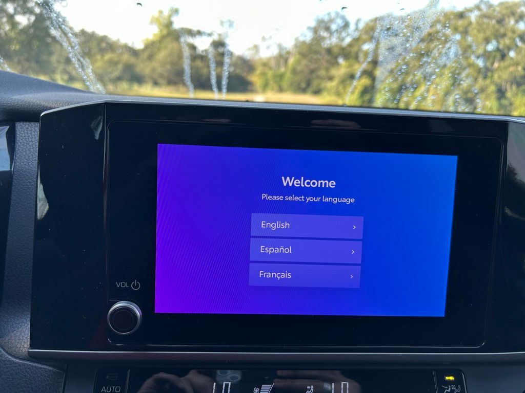 Thumbnail: 2025 Toyota Camry - 22