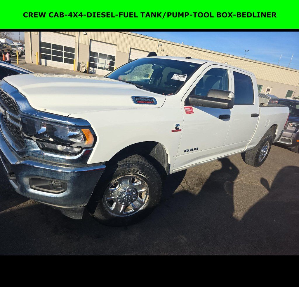 2022 RAM 2500 Tradesman Crew Cab 4WD