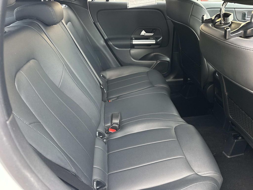 Thumbnail: 2023 Mercedes-Benz GLA - 23