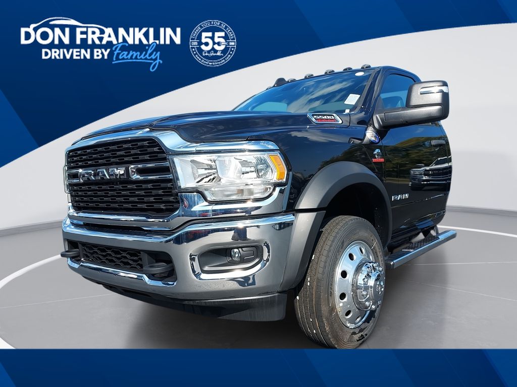 2024 RAM 5500 SLT 4X4 Regular Cab LWB DRW 205" WB's photo