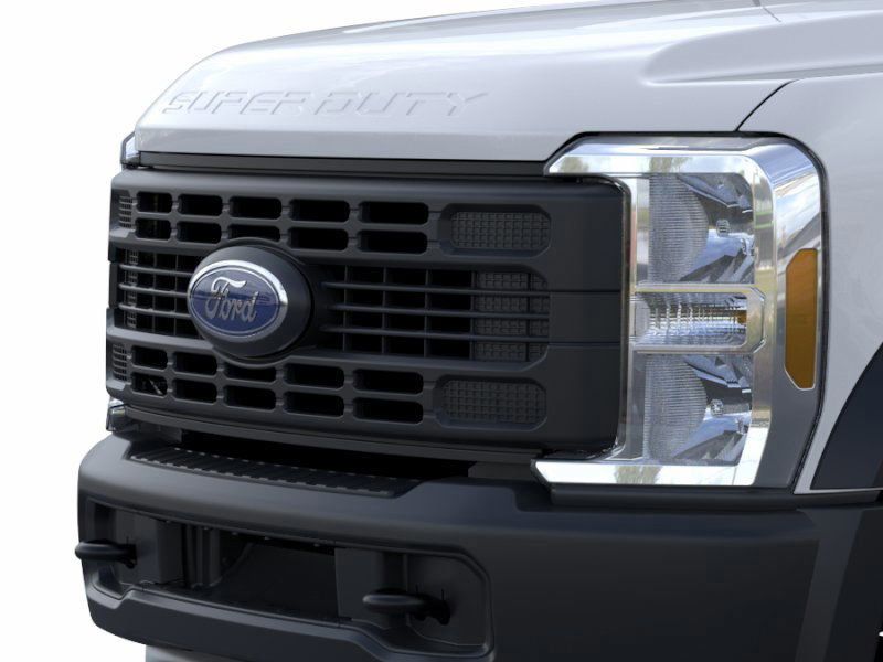 New 2025 Ford Super Duty F-550 Chassis Regular Cab (DRW) 169" Wheelbase XL