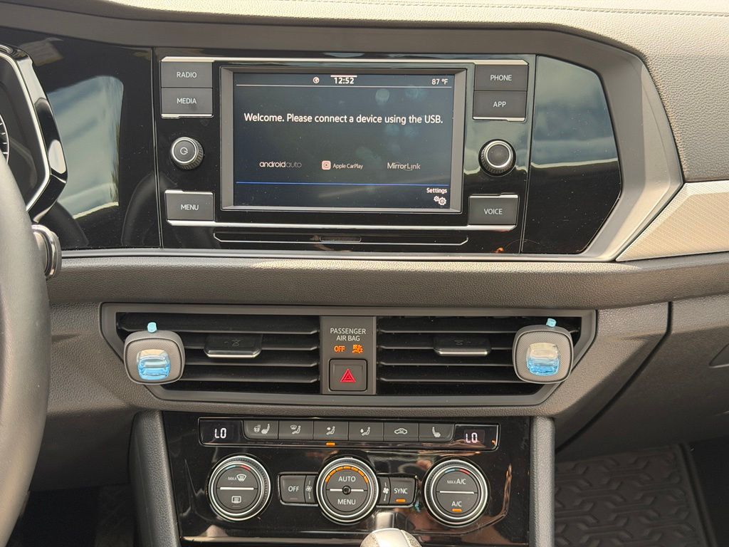 2020 Volkswagen Jetta 1.4T R-Line