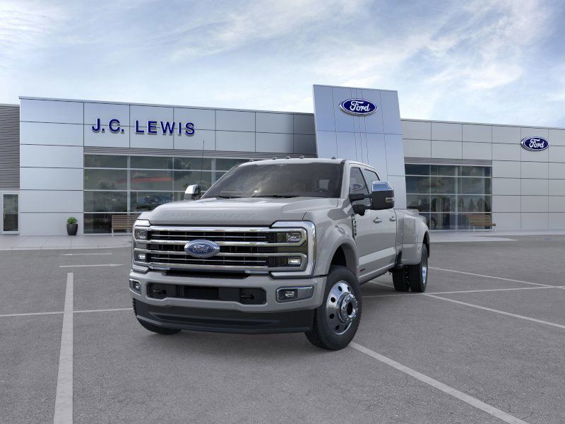 2025 Ford F-450 Super Duty Platinum