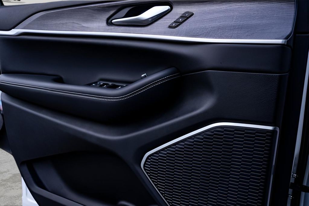 Used Car 2023 Jeep Grand Cherokee  4xe For Sale Under $60,000 In Austin, Texas