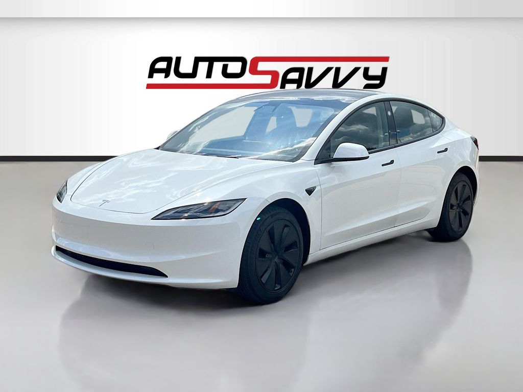 Used 2025 White Tesla Long Range image 3