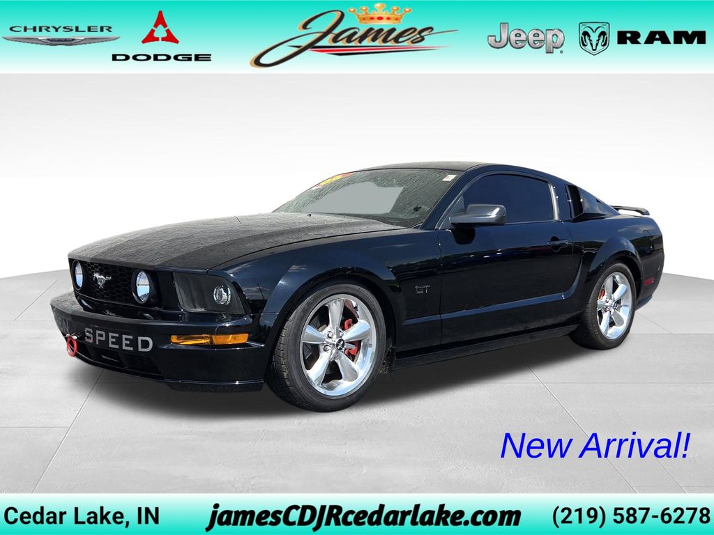 Black Clearcoat 2006 Ford Mustang Coupe Rear-Wheel Drive 5-Speed Manual Overdrive