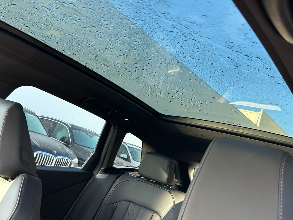 Thumbnail: 2026 BMW X3 - 16