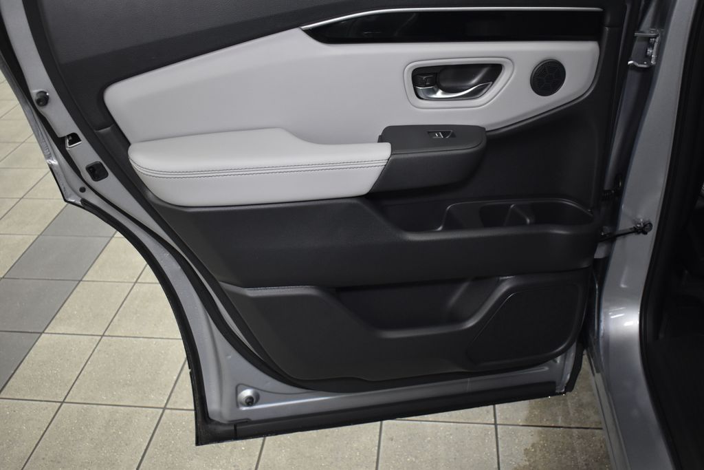 Thumbnail: 2025 Honda Pilot - 21