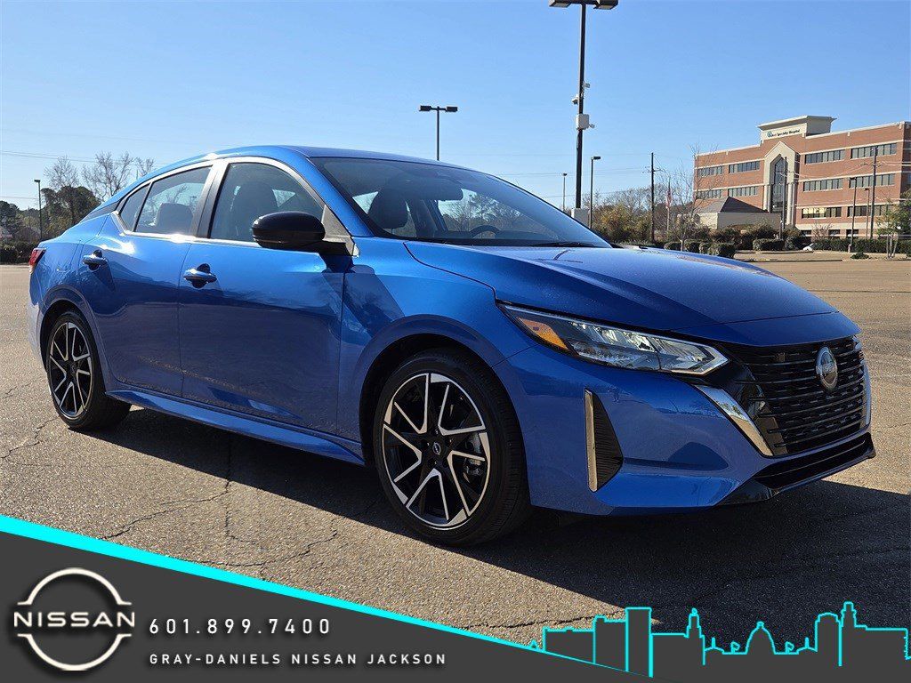 2025 Nissan Sentra SR FWD