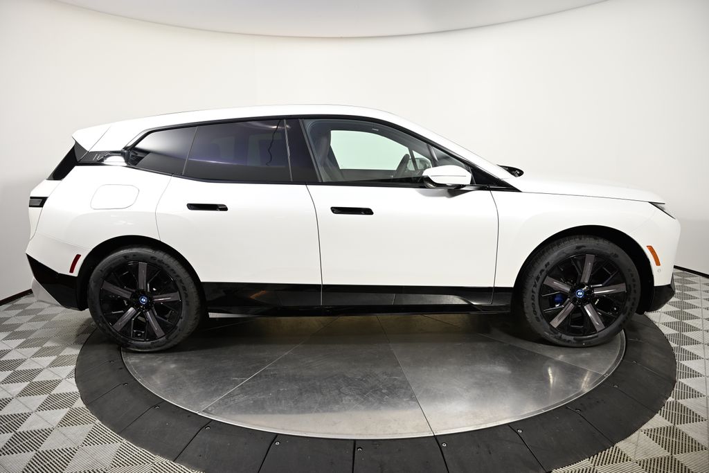 Thumbnail: 2025 BMW iX - 6
