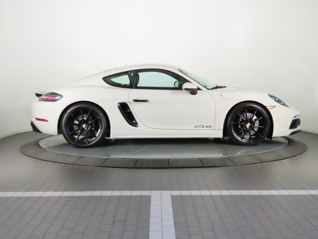 Thumbnail: 2022 Porsche 718 Cayman - 8
