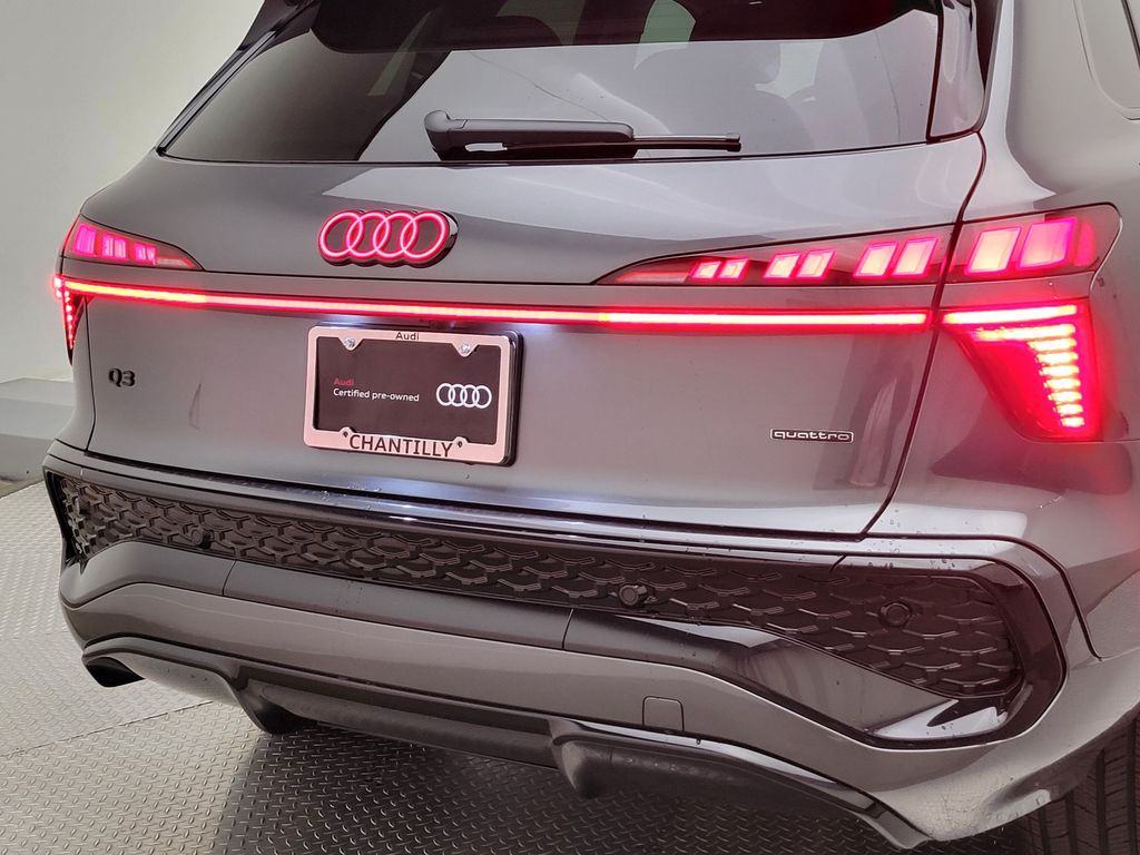 Thumbnail: 2026 Audi Q3 - 7