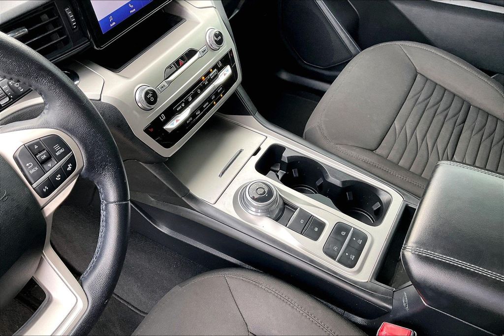 Used 2021 Ford Explorer XLT 4D Sport Utility