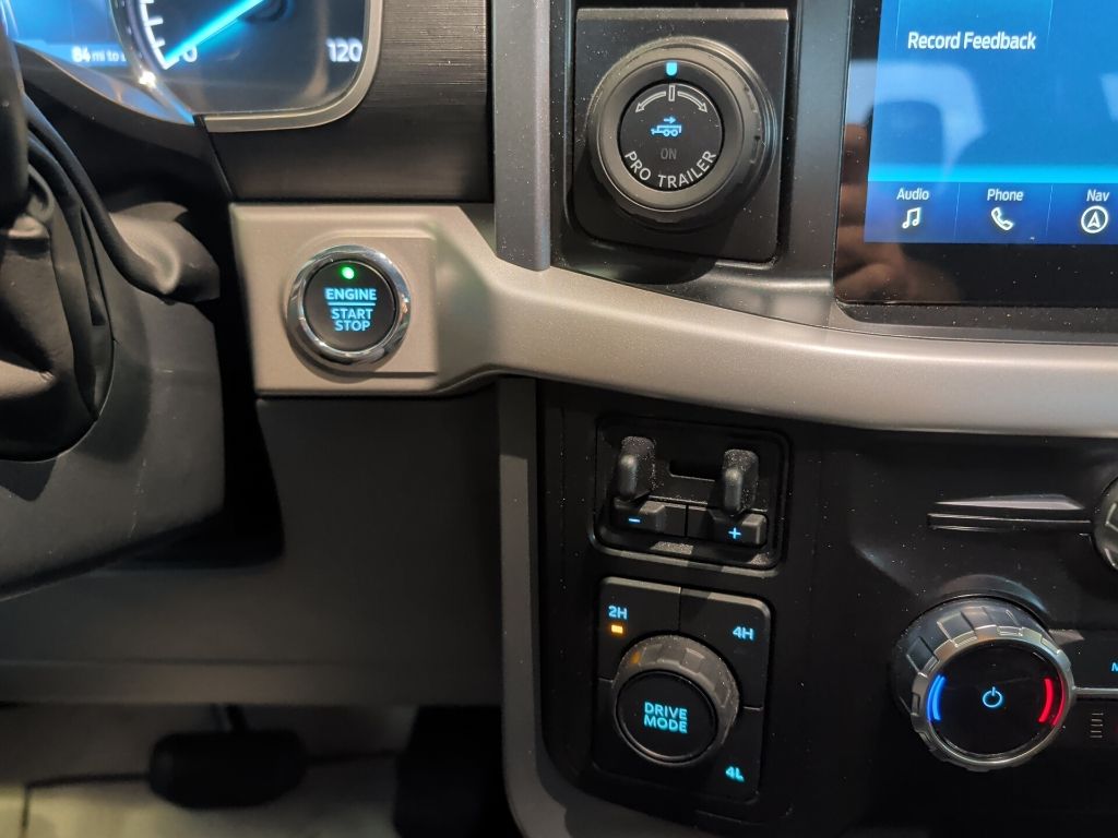 2023 Oxford White Ford F-150 XLT 4X4 Truck