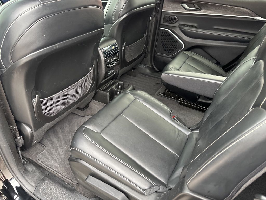 Used Car 2021 Jeep Grand Cherokee L  Limited For Sale Under $30,000 In Austin, Texas