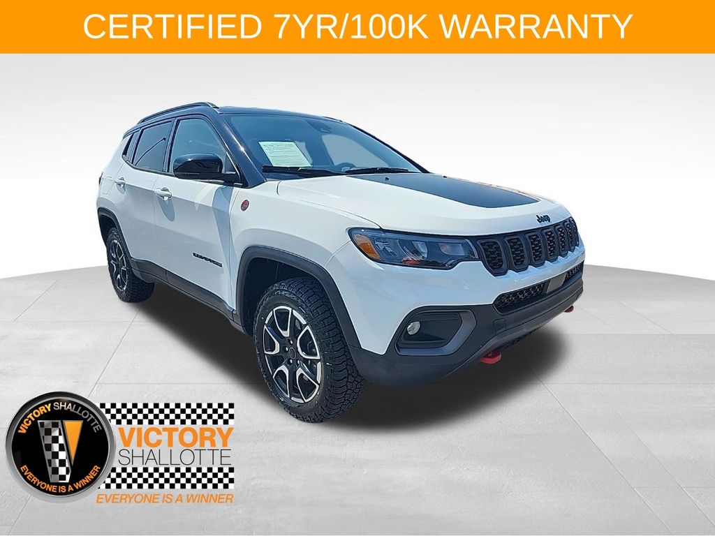 Bright White Clearcoat 2025 Jeep Compass Trailhawk 4WD SUV / Crossover Four-Wheel Drive 8-Speed Automatic