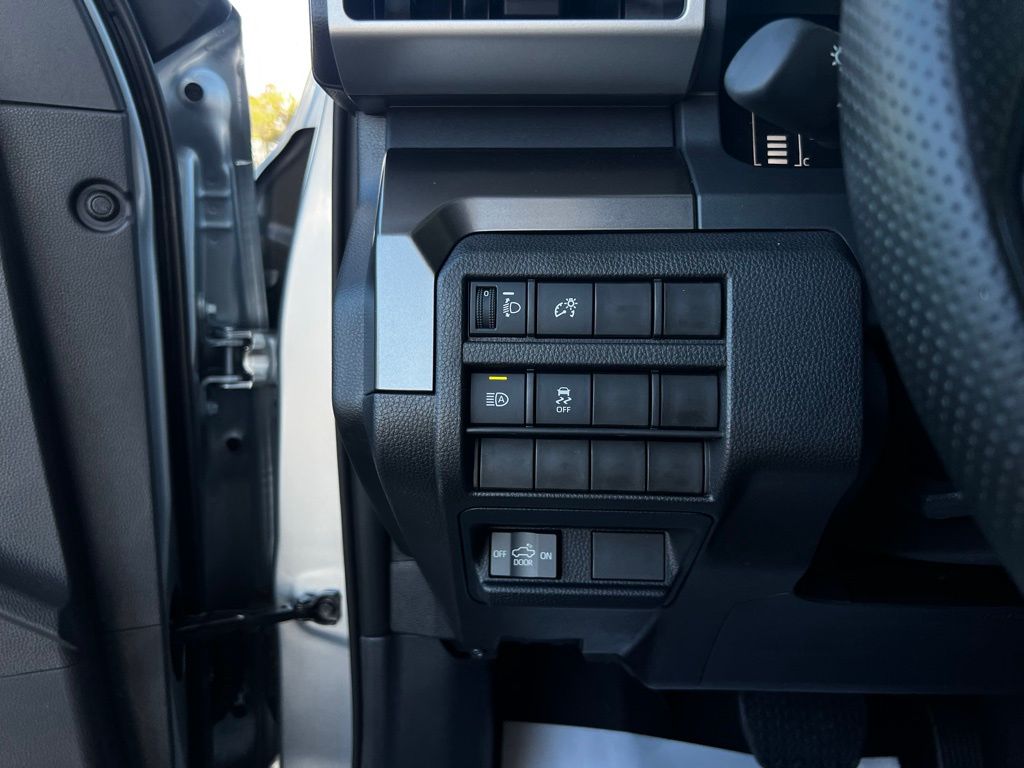 2025 Toyota Tacoma SR5 Double Cab photo 23