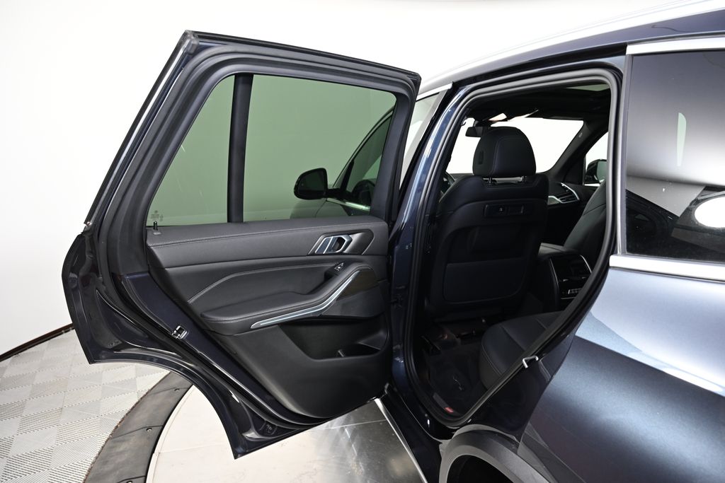 Thumbnail: 2022 BMW X5 - 23