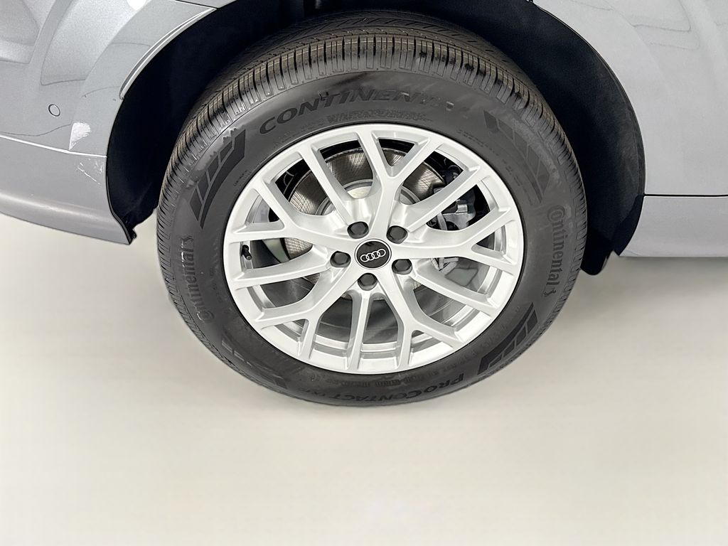 Thumbnail: 2026 Audi Q3 - 32