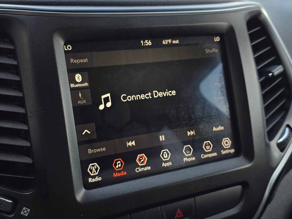 2019 Jeep Cherokee Trailhawk photo 25