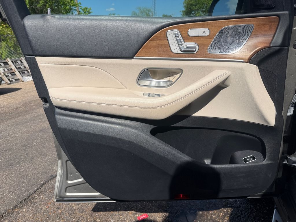 used 2022 Mercedes-Benz GLE car, priced at $32,767